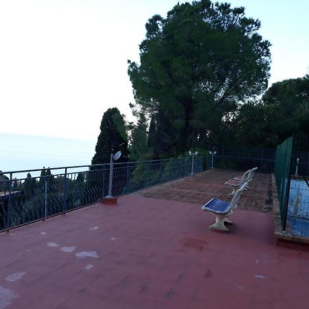F&L A Taormina Apartman Kültér fotó